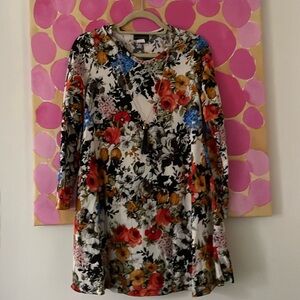 🥀 DRESS - Floral-printed long sleeve dress; NWT 🥀
